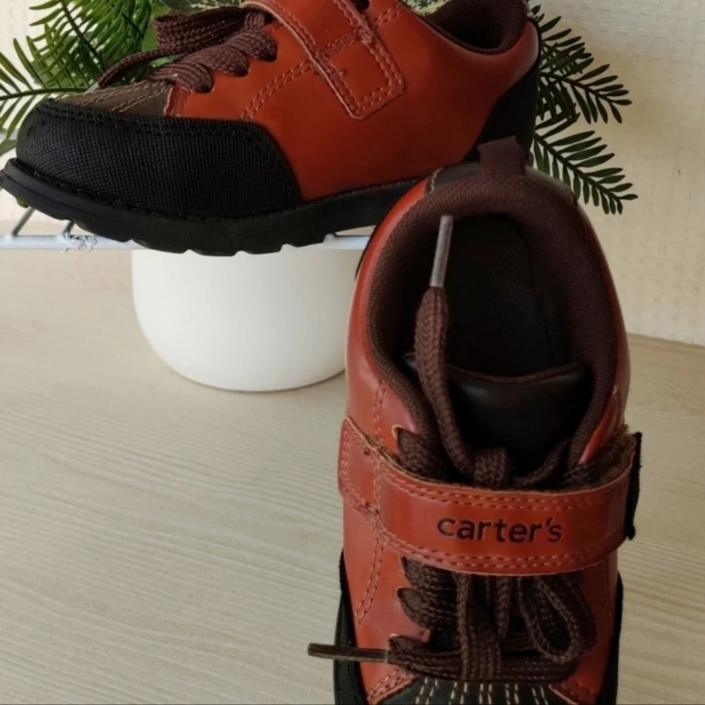 Carter's Benelli Toddler Boy's  Brown Sneaker shoes Size 9